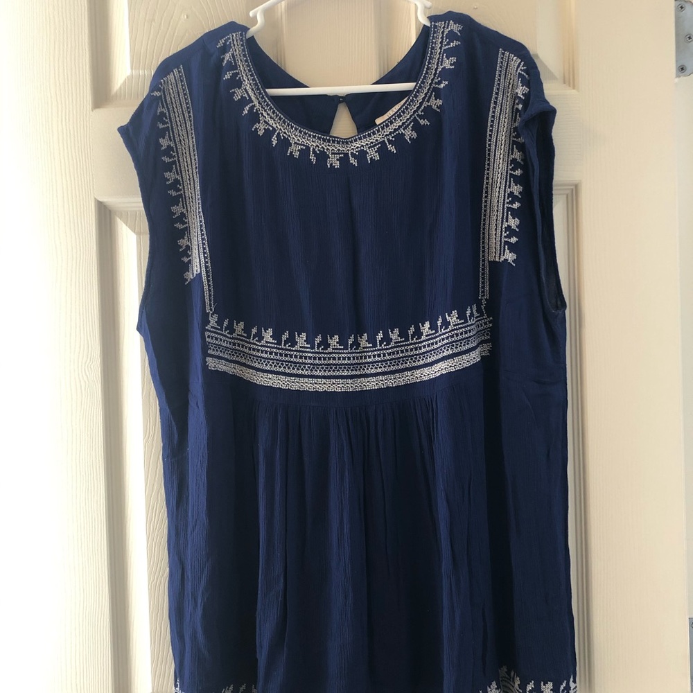 Halo embroidered boho top